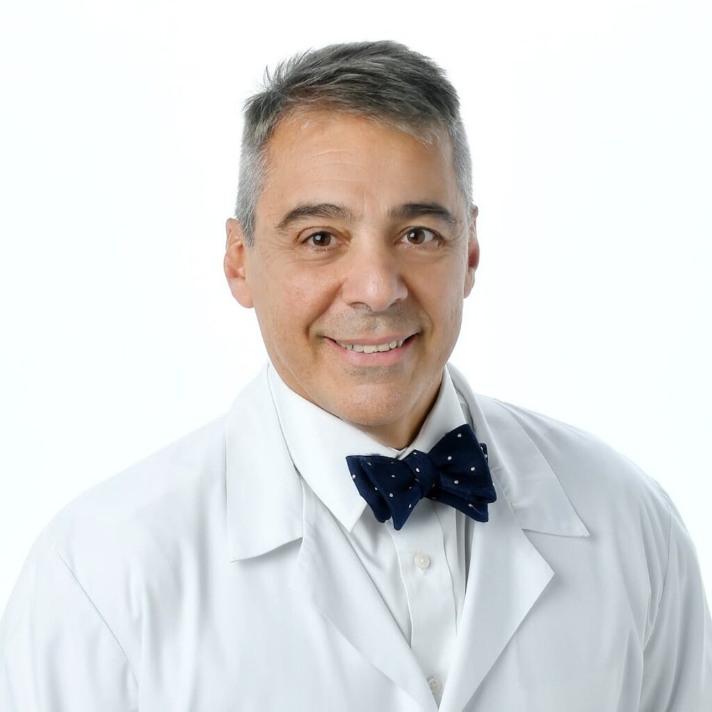 Dr. Marcelo C. DaSilva, MD, FACS, FICS — Senior Medical Reviewer
